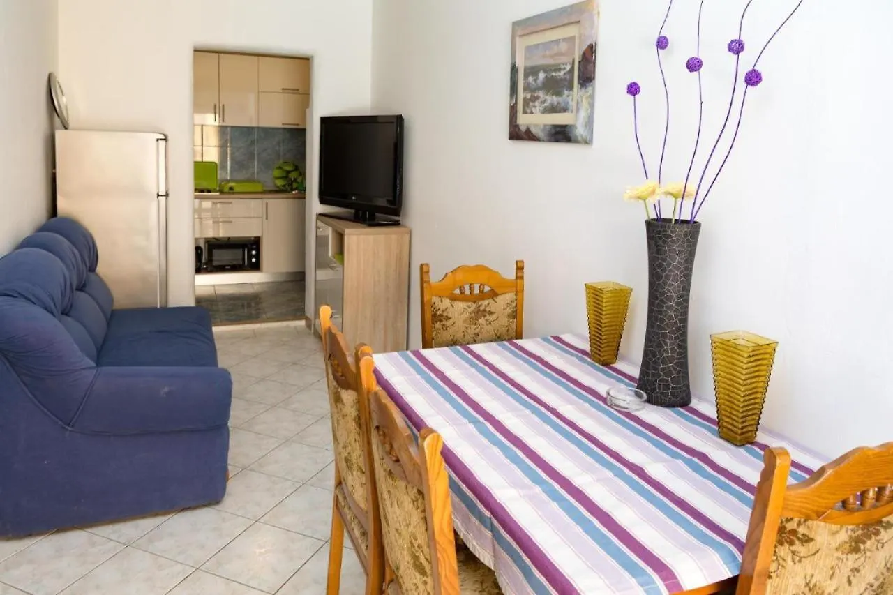 Pensjonat Pag Marina Rooms & Apartment