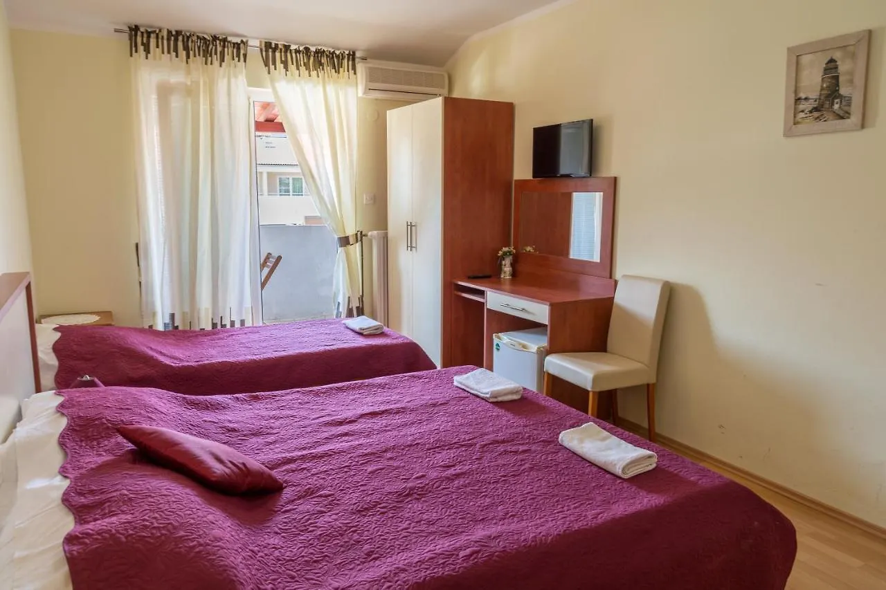Gostinjska kuća Pag Marina Rooms & Apartment Croatia
