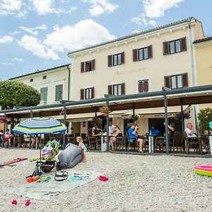 https://aparthotel-gimi.in-istria.net